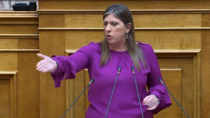 Ζωή Κωνσταντοπούλου: «Μη χρησιμοποιείς τη λέξη γυναικόπαιδα, γυμνοσάλιαγκα»