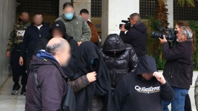 Προφυλακίσεις για την απάτη των 31 εκατομμυρίων στον ΕΦΚΑ – Ποιοι πήραν τον δρόμο για τη φυλακή