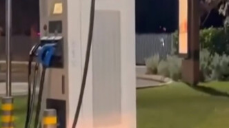 Μαρούσι: Πήγαν να κλέψουν φορτιστές ηλεκτρικών αυτοκινήτων και τους «τίναξε» το ρεύμα – Σε κρίσιμη κατάσταση ο ένας