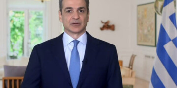 Έκτακτα μέτρα στήριξης από Μητσοτάκη: Ψηφιακή κάρτα καυσίμων, φθηνότερο diesel και ανατροπές στα ακτοπλοϊκά εισιτήρια