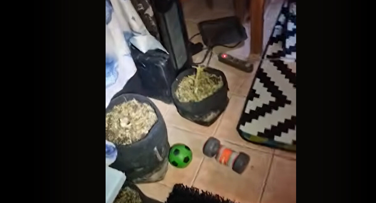 Σοκ στην Αθήνα: Οδηγός σχολικού συνελήφθη να κάνει χρήση ναρκωτικών πριν το δρομολόγιο