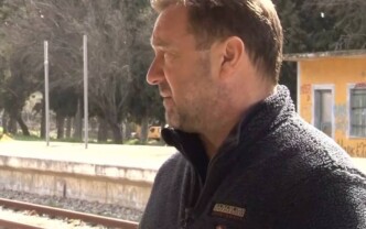Συγκλονίζει ο Νίκος Πλακιάς: Η τελευταία αγκαλιά στα Τέμπη και η οργή για τον σταθμάρχη