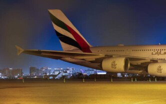 Θρίλερ στο Ντουμπάι: Επιστρέφουν στην Αθήνα 400 Έλληνες μετά την αναχαίτιση drone στο αεροδρόμιο