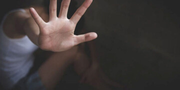 Σουηδία: Στη δικαιοσύνη 62χρονος που εξέδιδε τη σύζυγό του σε 120 άνδρες