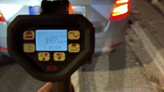 Τρόμος στην Εθνική: 22χρονος χωρίς δίπλωμα έτρεχε με 200 χλμ/ώρα και περνούσε κόκκινα