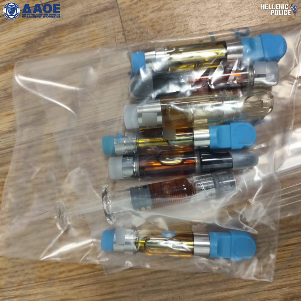 Σωφρονιστικός υπάλληλος εισήγαγε ναρκωτικά και vape κάνναβης μέσω ταχυδρομείου