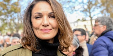 Η ηθοποιός των «Πορφυρών Ποταμιών», Νάντια Φαρές, βρέθηκε αναίσθητη σε πισίνα – Σε κρίσιμη κατάσταση στο Παρίσι