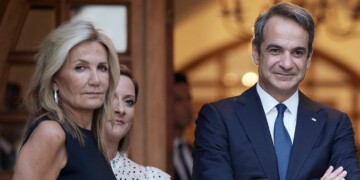 Στο νοσοκομείο «Ευαγγελισμός» η Μαρέβα Γκραμπόφσκι-Μητσοτάκη