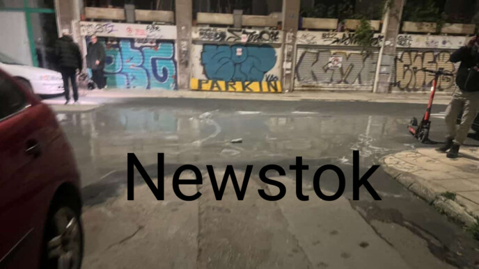 Διακοπή κυκλοφορίας σε κεντρικούς δρόμους της Κυψέλης μετά από διαρροή δομικών υλικών - newstok.gr