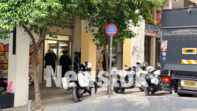 Αθήνα: Νεκρή γυναίκα σε ακάλυπτο μετά από ραντεβού μέσω εφαρμογής - Μια προσαγωγή - newstok.gr