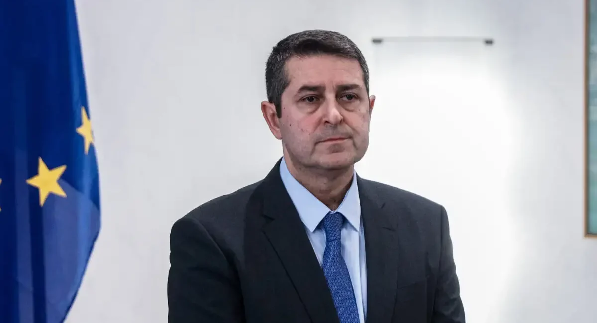 Γιώργος Μυλωνάκης: Στη ΜΕΘ μετά το χειρουργείο – Το ιατρικό ανακοινωθέν