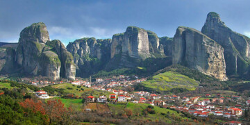 Τραγωδία στα Μετέωρα: Νεκρή γυναίκα μετά από πτώση από μοναστήρι
