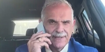 «Εσύ δεν είσαι ο γιος του Ρουσσόπουλου;» - Άγριος ξυλοδαρμός στα Εξάρχεια