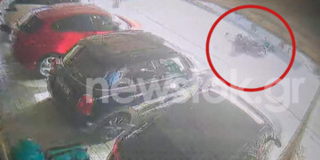 Βίντεο ντοκουμέντο: Η στιγμή της παράσυρσης στη Λιοσίων – Στο ΚΑΤ σοβαρή κατάσταση η 16χρονη