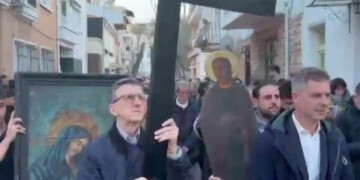 Άρης Πορτοσάλτε: Συμμετείχε στην περιφορά του Επιταφίου στην Πρίγκηπο