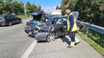 Σφοδρό τροχαίο στην Αθηνών-Λαμίας: Μητέρα και γιος σώθηκαν από θαύμα