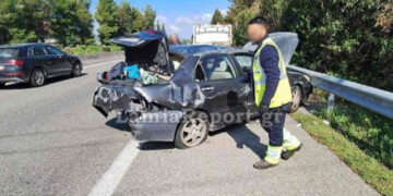 Σφοδρό τροχαίο στην Αθηνών-Λαμίας: Μητέρα και γιος σώθηκαν από θαύμα