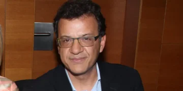 Μετά από 7,5 χρόνια, ο Βασίλης Παπαδρόσος κλείνει τον κύκλο του στον ΣΚΑΪ