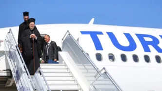 Μια ιστορική συνάντηση στην Αθήνα: Η θερμή υποδοχή του Πατριάρχη από τον Αρχιεπίσκοπο