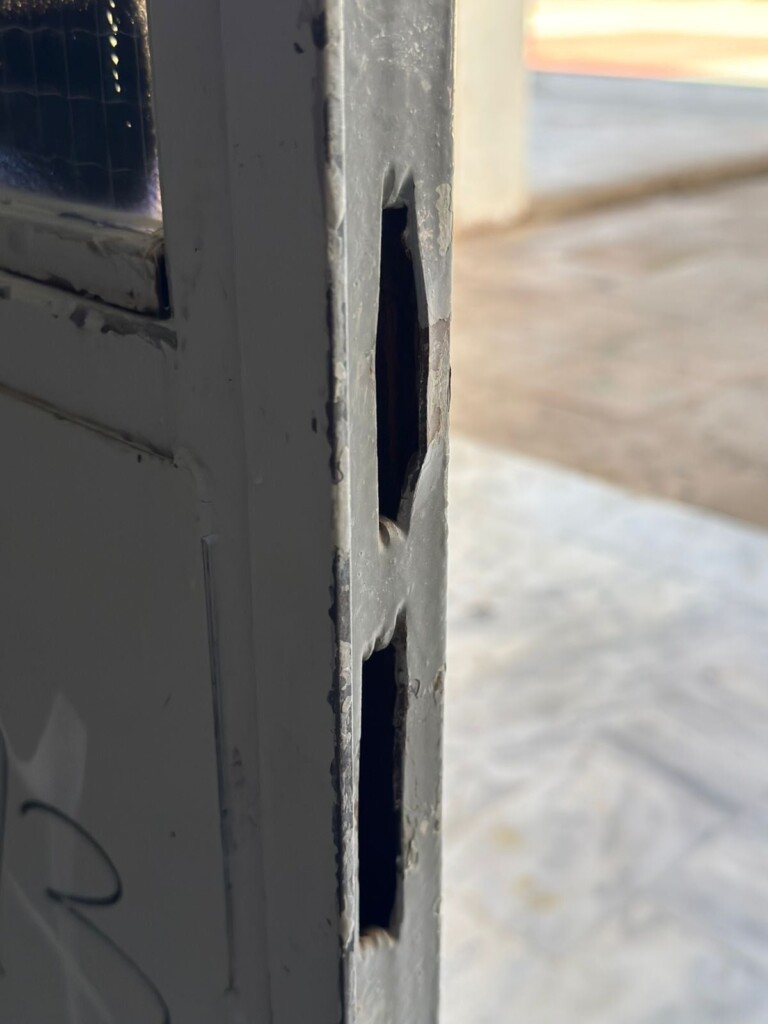 Βανδαλισμοί στο 1ο Λύκειο Αργυρούπολης: Ζημιές και αίτημα για κάμερες