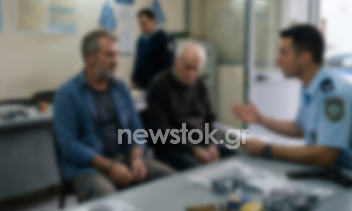 Χανιά: Πήγαν στην αστυνομία για ένα πάρκινγκ και κατέληξαν με χειροπέδες για όπλα και απειλές με μπαλτά!