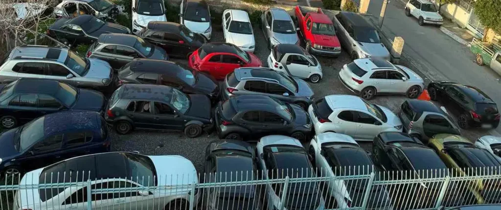 Σπείρα "μαϊμού" αυτοκινήτων έβγαλε 1 εκατ. ευρώ πουλώντας κλεμμένα ΙΧ σε ανυποψίαστους αγοραστές