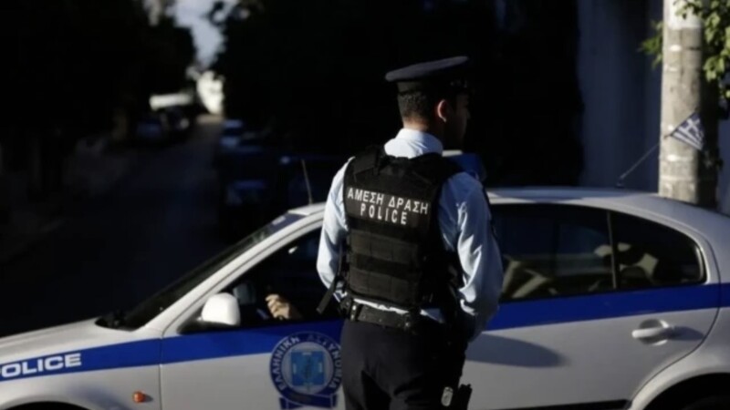 Λάρισα: Κρατούσε όμηρο την πρώην 45χρονη σύζυγό του και απειλούσε να την κάψει  - newstok.gr