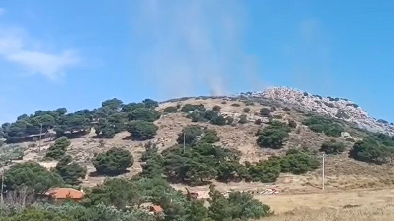 Ισχυρή κινητοποίηση της Πυροσβεστικής για φωτιά στην Κερατέα