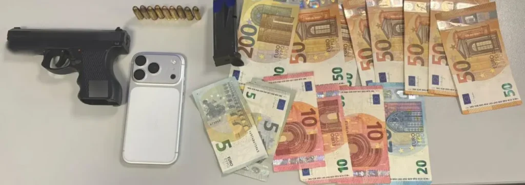 Λάρισα: Νέες συλλήψεις για το κύκλωμα με τις χρυσές λίρες
