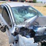 Σφοδρή σύγκρουση ΙΧ με φορτηγό έξω από τη Θήβα: Κρίσιμες ώρες για τον έναν επιβάτη