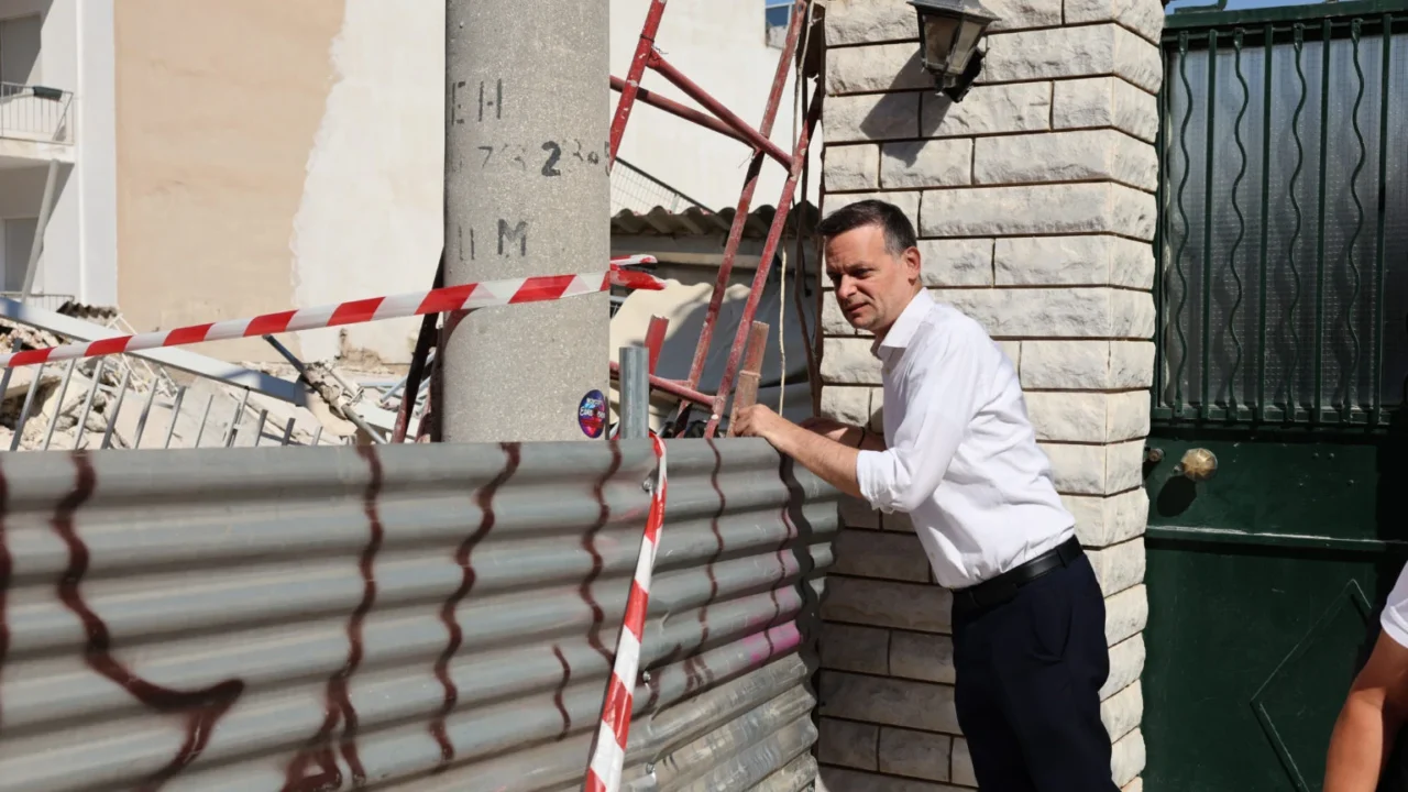 Χάρης Δούκας: Στήριξη στους πληγέντες στα Πετράλωνα με επίδομα 3.000 ευρώ και προσωρινή στέγαση - newstok.gr
