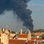 Φωτιά σε εργοστάσιο ανακύκλωσης μετάλλων στον Ασπρόπυργο