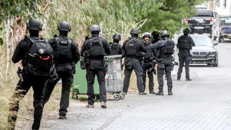 Συνελήφθη ο ιατροδικαστής Χανίων - Σε εξέλιξη μεγάλη αστυνομική επιχείρηση στην Κρήτη - newstok.gr