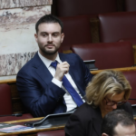 Κωνσταντίνος Φλώρος: Ο ανεξάρτητος βουλευτής που δεν επαναπαύεται στην έδρα του – Μιλάει με πράξεις και παρεμβαίνει διαρκώς στη Βουλή