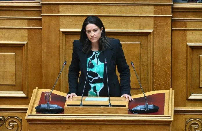 Νίκη Κεραμέως για κατάργηση περικοπών συντάξεων χηρείας: '' Αποκαθιστούμε μια μεγάλη κοινωνική αδικία '' - newstok.gr