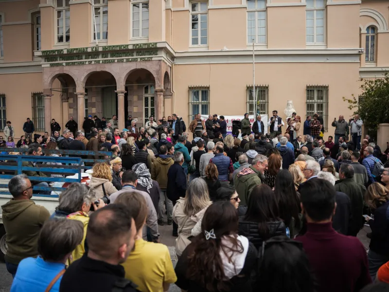 Λέσβος: Διαμαρτυρία κτηνοτρόφων έξω από το Λιμεναρχείο Μυτιλήνης για τις κλήσεις σχετικά με τις κινητοποιήσεις - newstok.gr