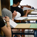 Πανελλήνιες 2026: Σήμερα στις 11:00 οι βάσεις εισαγωγής στα ΑΕΙ