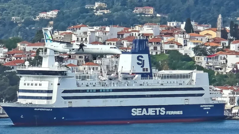 Άνδρος: Το πλοίο << Super Star >> δεν κατάφερε να δέσει στο λιμάνι λόγω ισχυρών ανέμων - Συνεχίζει για την Τήνο - newstok.gr
