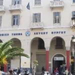 Θεσσαλονίκη: Συνελήφθη 54χρονη που είχε δύο παιδιά σε "τρώγλη" γεμάτη ακαθαρσίες ζώων - Υγειονομική βόμβα το σπίτι - newstok.gr