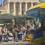 Σύγκρουση λεωφορείου με τρόλεϊ στην Πανεπιστημίου - Τέσσερις ελαφρά τραυματίες - newstok.gr