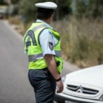 Κομοτηνή: 19χρονος με μηχανή παρέσυρε τροχονόμο που του έκανε σήμα για έλεγχο, δεν είχε δίπλωμα οδήγησης - newstok.gr