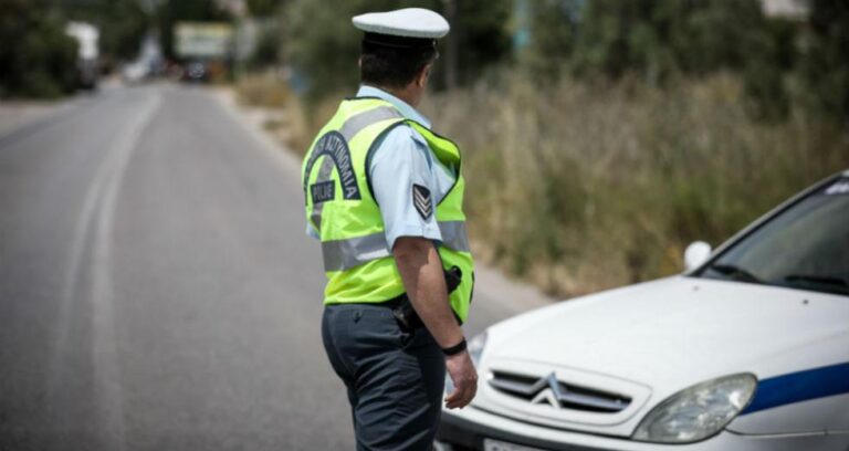 Κομοτηνή: 19χρονος με μηχανή παρέσυρε τροχονόμο που του έκανε σήμα για έλεγχο, δεν είχε δίπλωμα οδήγησης - newstok.gr