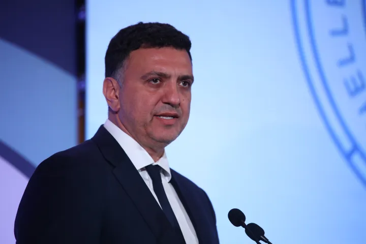 Βασίλης Κικίλιας: '' Μειώθηκαν κατά 34% οι μεταναστευτικές ροές στα θαλάσσια σύνορα '' - newstok.gr