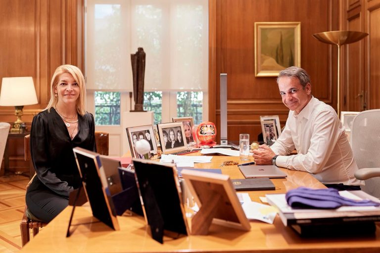Συνάντηση Μητσοτάκη - Νέστορα στο Μαξίμου: '' Η τρομοκρατία πρέπει να ξεριζωθεί '' - newstok.gr