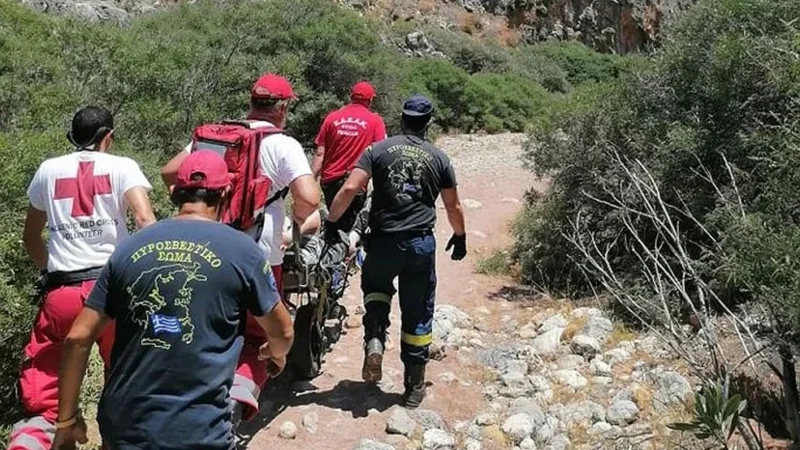 Χανιά: Νεκρή 41χρονη Γαλλίδα τουρίστρια που κατέρρευσε σε μονοπάτι στα Φαλάσαρνα - newstok.gr