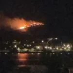Φωτιά στα Αϊβαλιώτικα Βόλου - Επιχειρούν 32 πυροσβέστες και εννέα οχήματα - newstok.gr