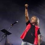 Βασίλης Παπακωνσταντίνου: Ακυρώνονται οι συναυλίες του λόγω πνευμονίας - newstok.gr