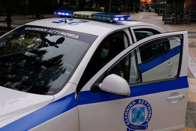 Χανιά: 38χρονος απείλησε με καραμπίνα τον αδερφό του μπροστά στο παιδί του - newstok.gr