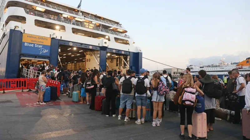 Άρση απαγορευτικού: "Βουλιάζουν" πλοία και ΚΤΕΛ - Αυξημένη η κίνηση στις εθνικές οδούς - newstok.gr