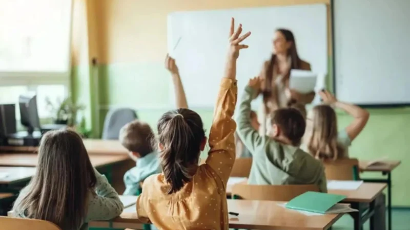 Αναπληρωτές εκπαιδευτικοί: Ανοίγει την Παρασκευή 14/8 η πλατφόρμα για τη δήλωση προτίμησης περιοχών - newstok.gr